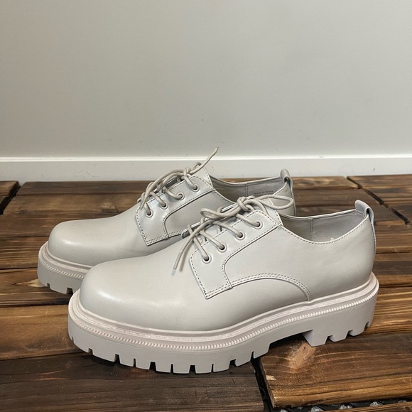 Aldo Bigmove Lace Up Light Gray Shoes Size 9 - Picture 8 of 14